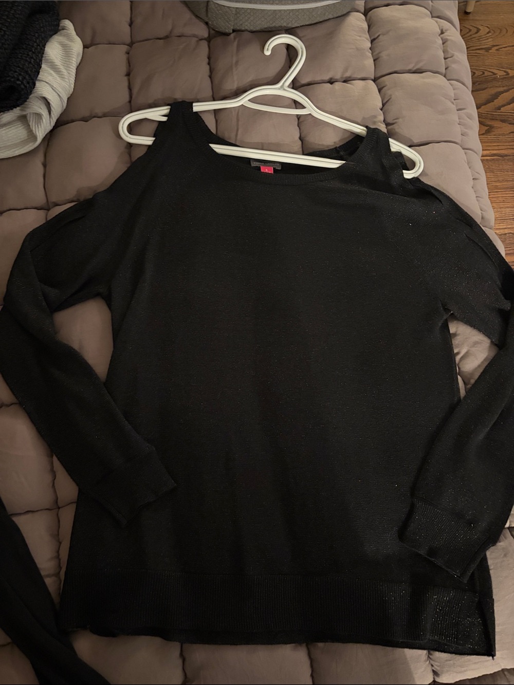 Vince Camuto Black Cold-Shoulder Sweater